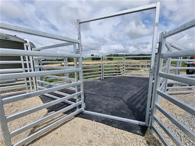 Hex Grip Cattle Yards 2