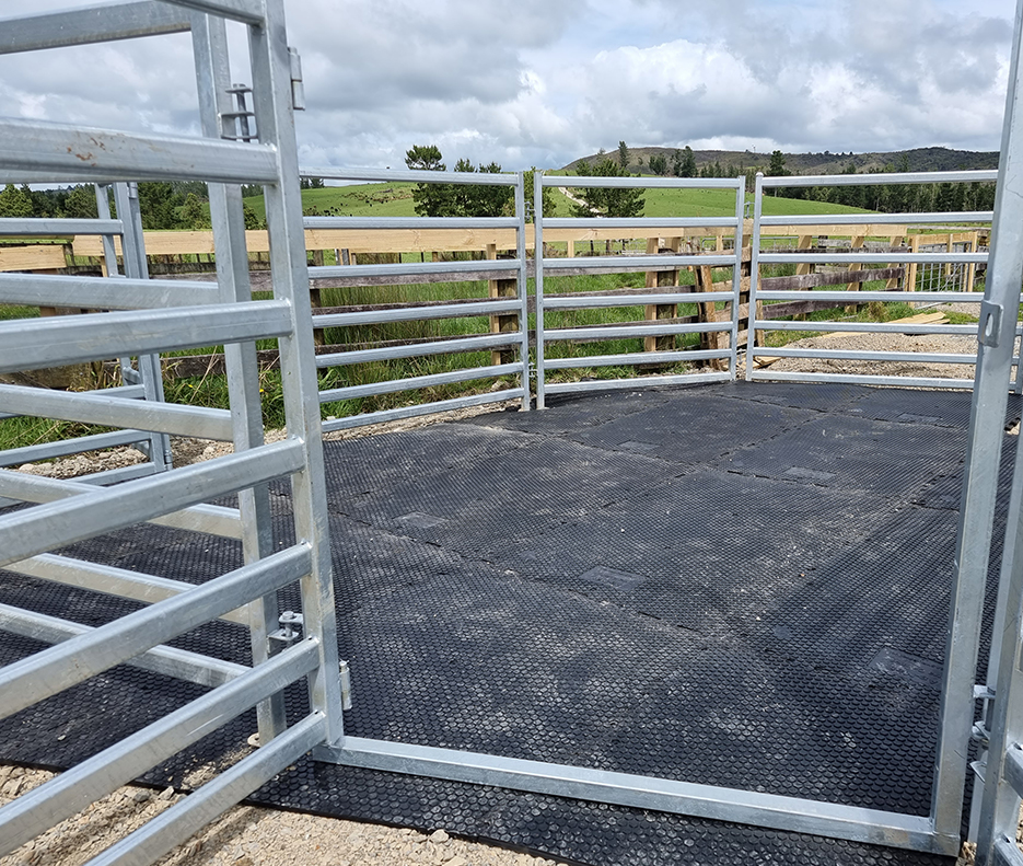 Hex Grip Cattle Yards