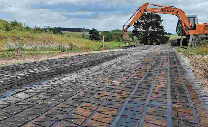 Dairy Grip Roll being installed on a New Zealand farm